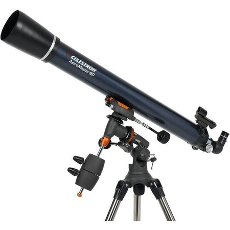 Telescopio Celestron Astromaster 90EQ su treppiede in acciaio
