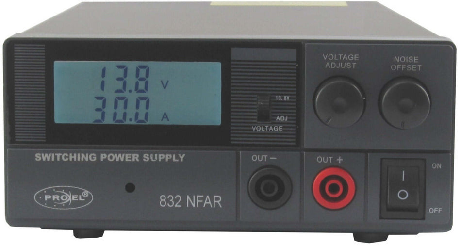 Alimentatore Proxel 832-NFAR 30A con display LCD in funzione