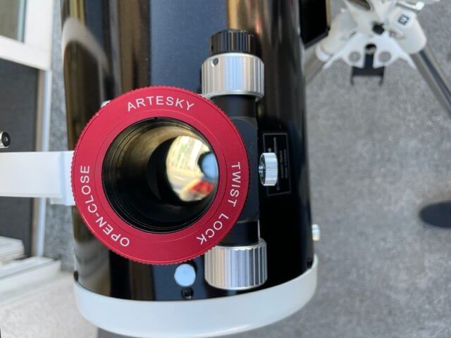 Telescopio Skywatcher con adattatore Artesky Twist Lock