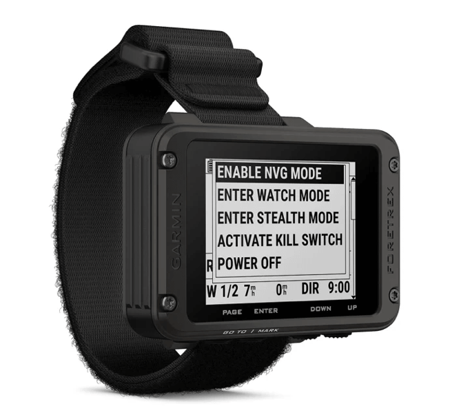 Dispositivo GPS da polso Garmin Foretrex 801 con schermo monocromatico. Funzioni di navigazione e modalità operative visibili.