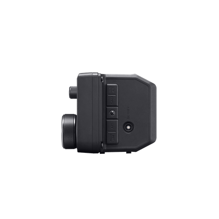 Lato dell'Icom IC-705 Radio con controlli e porte visibili