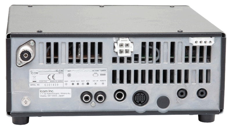 Vista posteriore del Ricetrasmettitore HF Icom IC-718, connessioni.