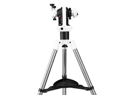 Montatura altazimutale SkyWatcher AZ-GTI-X con treppiede.