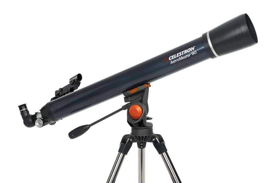 Telescopio Celestron Astromaster 90AZ su treppiede in acciaio.