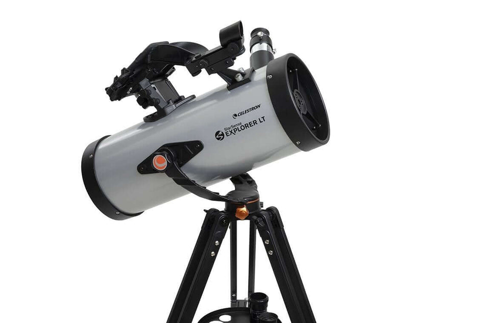 Telescopio Celestron Starsense Explorer 127 LT su treppiede
