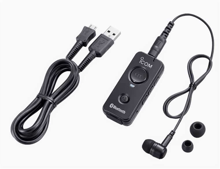 Microfono auricolare Bluetooth Icom VS-3 con PTT per IC-705, ID-5100, IC-2730 e altri ricetrasmettitori, dotato di cavo USB e auricolari.