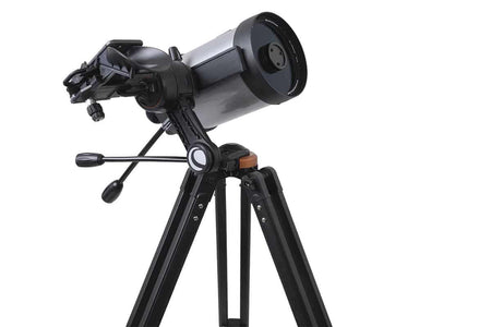 Telescopio Celestron StarSense Explorer DX 5SC su treppiede