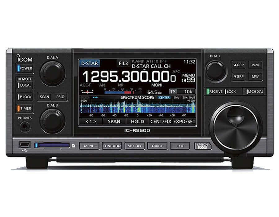 Ricevitore Icom IC-R8600 usato, 10KHz-3GHz, in perfette condizioni con garanzia 12 mesi, graffi sul pannello.