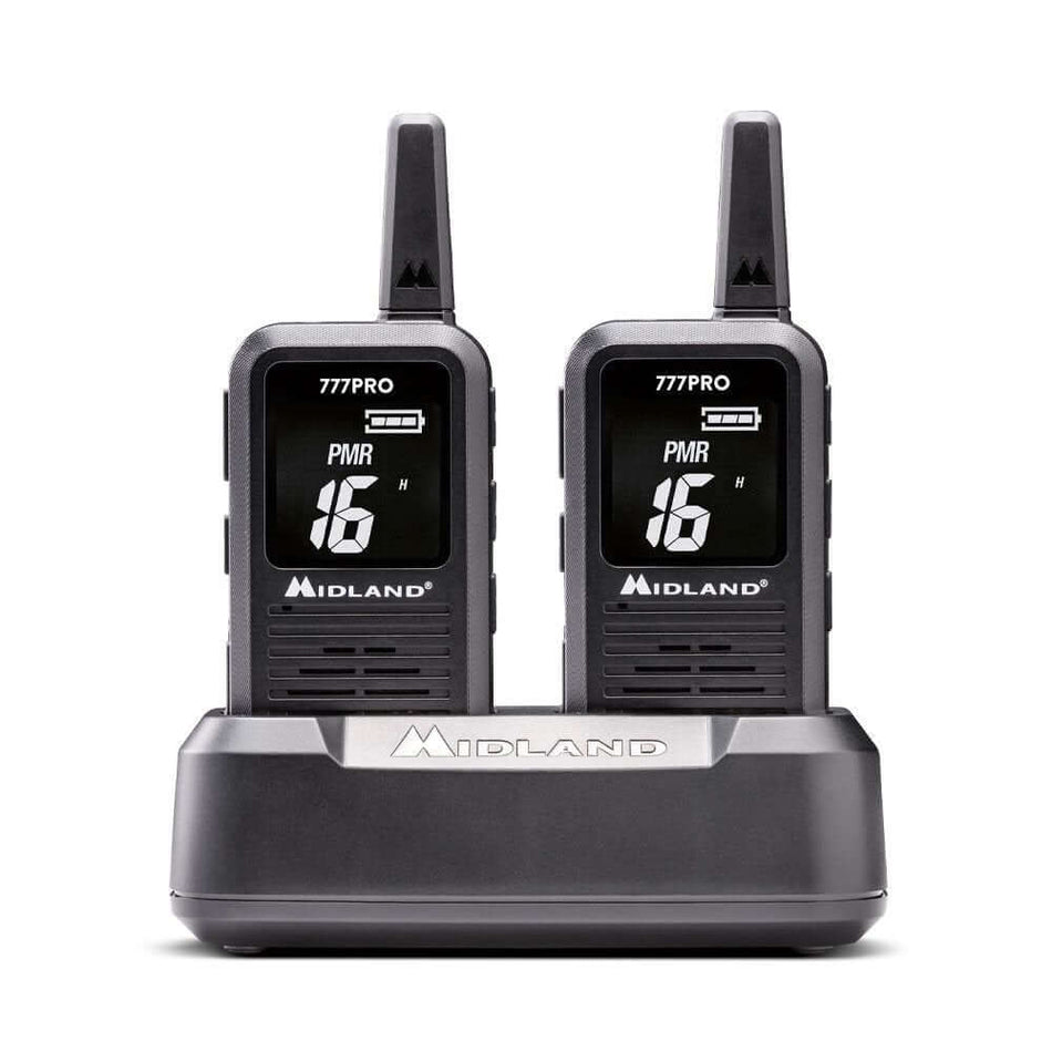 Coppia di radio Midland 777 Pro con display nero e base di ricarica.