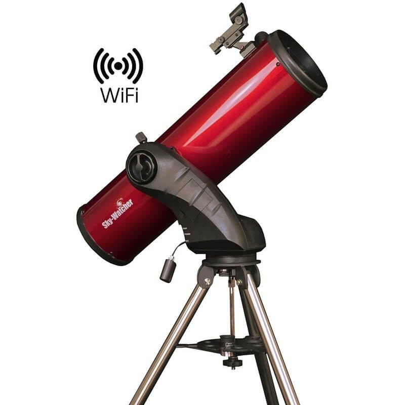 SkyWatcher Star Discovery 150 Wi-Fi, telescopio riflettore rosso su montatura altazimutale computerizzata.