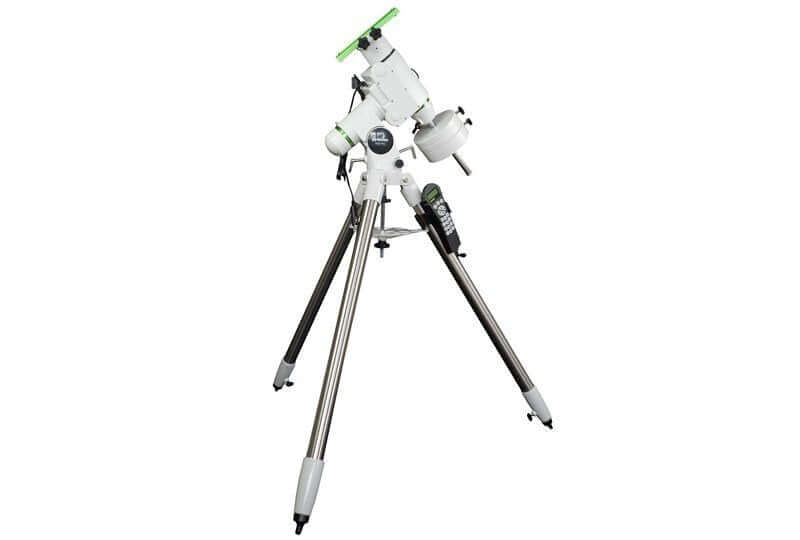 Montatura SkyWatcher HEQ5 Synscan Go-To con treppiede