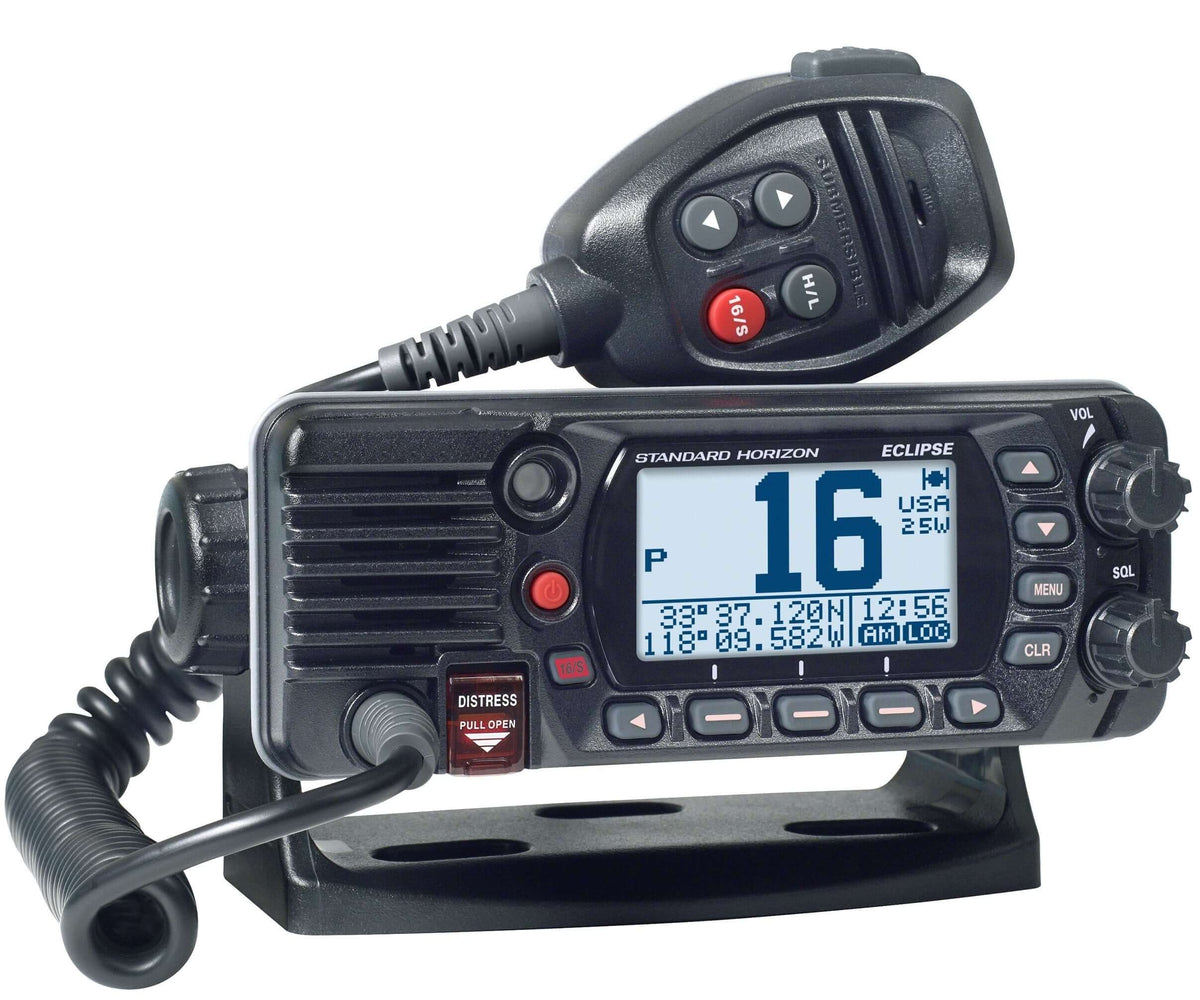 Radio VHF Standard Horizon GX1400 GPS, nero, con DSC e GPS per chiamate distress e coordinate.