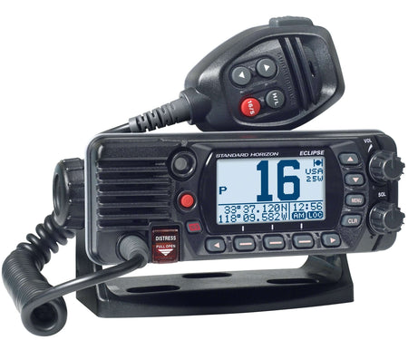 Radio VHF Standard Horizon GX1400 GPS, nero, con DSC e GPS per chiamate distress e coordinate.